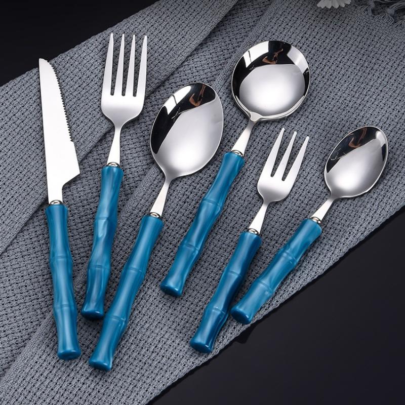 طقم أدوات مائدة من الفولاذ الم - مراجعة Bamboo Cutlery Set وسعره